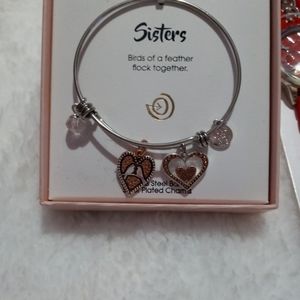 Sister bracelet